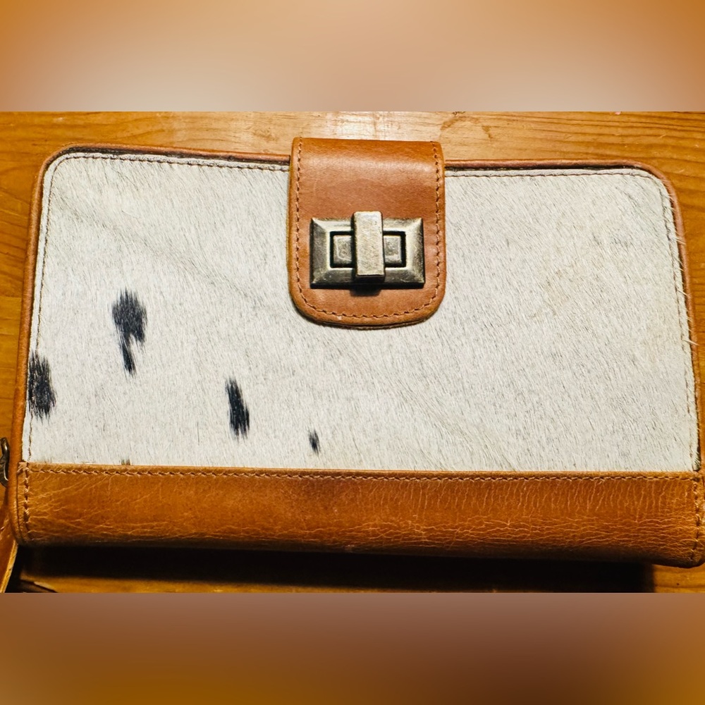 STS Ranchwear Cowhide wallet NEW